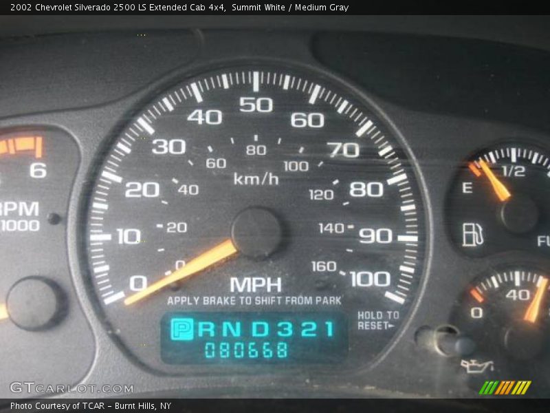 Summit White / Medium Gray 2002 Chevrolet Silverado 2500 LS Extended Cab 4x4