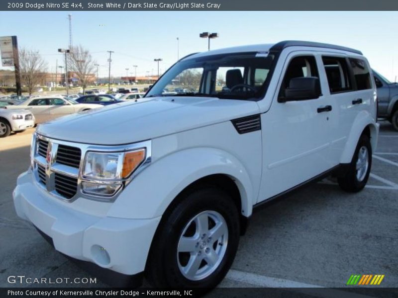 Stone White / Dark Slate Gray/Light Slate Gray 2009 Dodge Nitro SE 4x4