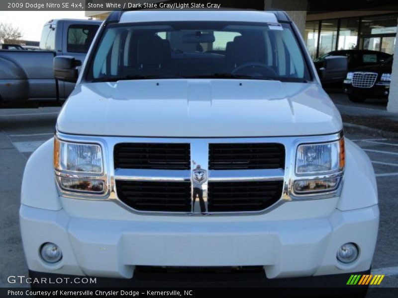 Stone White / Dark Slate Gray/Light Slate Gray 2009 Dodge Nitro SE 4x4
