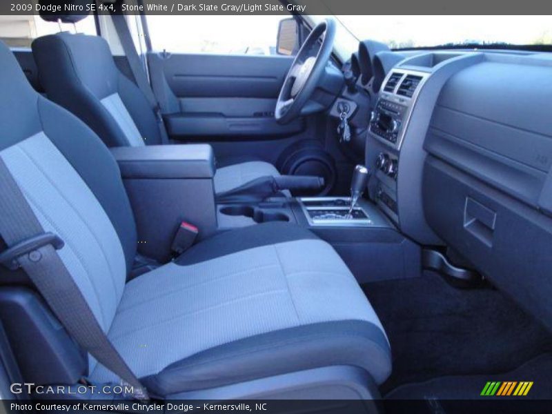 Stone White / Dark Slate Gray/Light Slate Gray 2009 Dodge Nitro SE 4x4