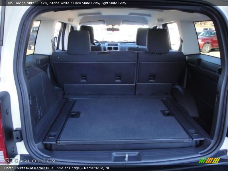 Stone White / Dark Slate Gray/Light Slate Gray 2009 Dodge Nitro SE 4x4