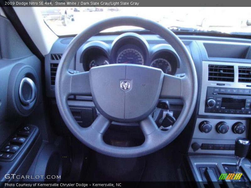 Stone White / Dark Slate Gray/Light Slate Gray 2009 Dodge Nitro SE 4x4