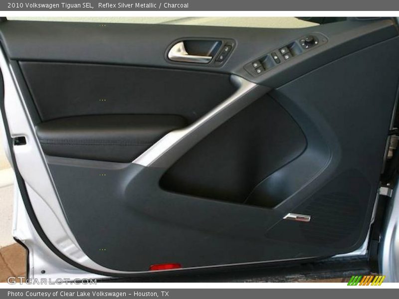 Reflex Silver Metallic / Charcoal 2010 Volkswagen Tiguan SEL