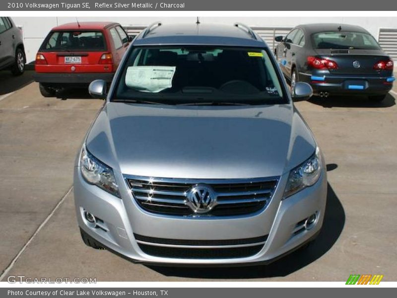 Reflex Silver Metallic / Charcoal 2010 Volkswagen Tiguan SE
