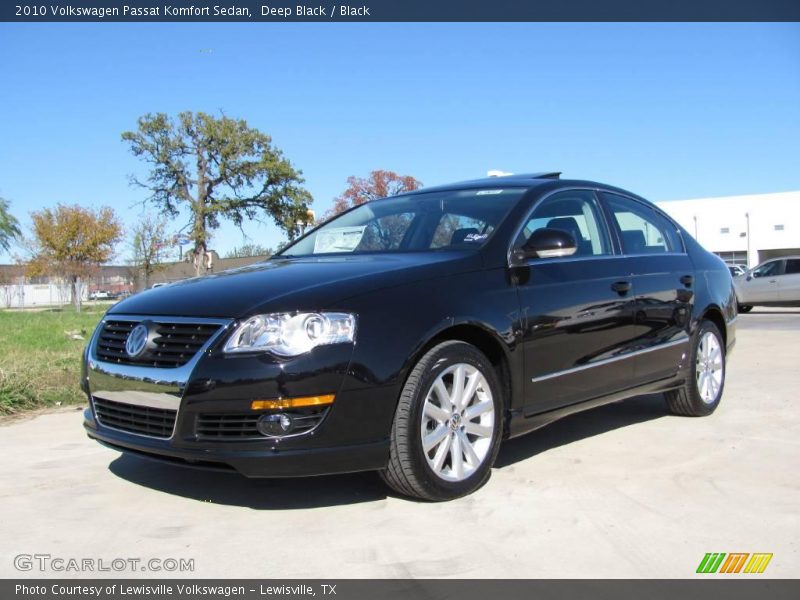 Deep Black / Black 2010 Volkswagen Passat Komfort Sedan
