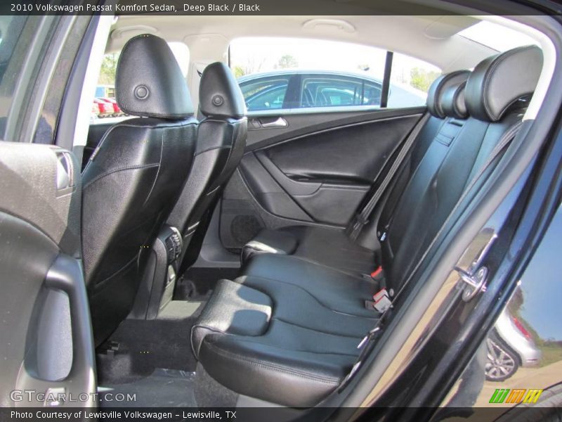 Deep Black / Black 2010 Volkswagen Passat Komfort Sedan