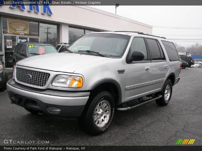 Silver Metallic / Medium Graphite 2001 Ford Expedition XLT 4x4