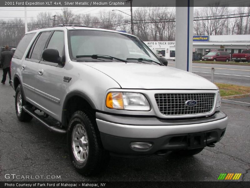 Silver Metallic / Medium Graphite 2001 Ford Expedition XLT 4x4