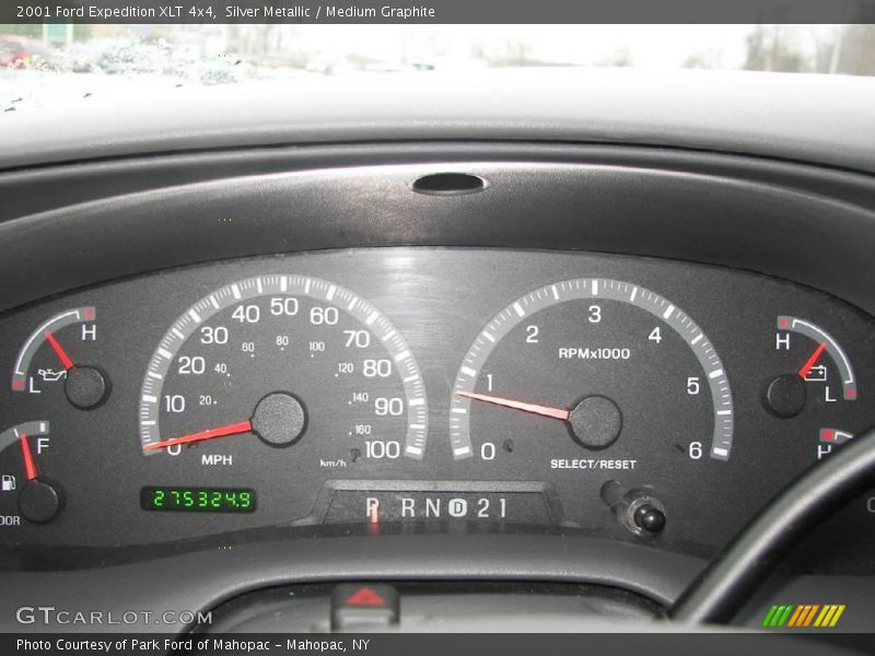 Silver Metallic / Medium Graphite 2001 Ford Expedition XLT 4x4