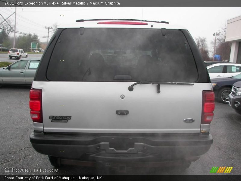 Silver Metallic / Medium Graphite 2001 Ford Expedition XLT 4x4