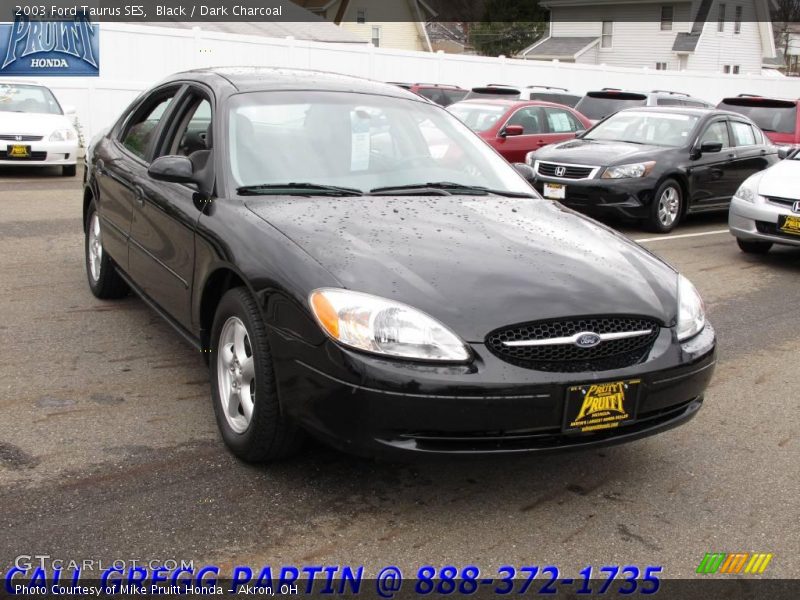 Black / Dark Charcoal 2003 Ford Taurus SES