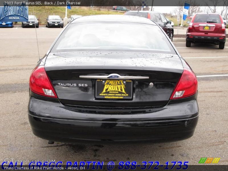 Black / Dark Charcoal 2003 Ford Taurus SES