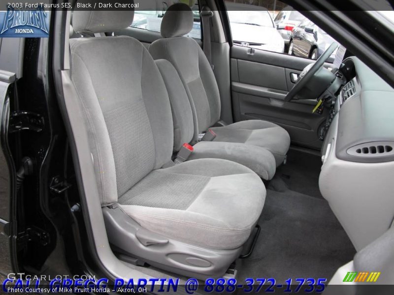 Black / Dark Charcoal 2003 Ford Taurus SES