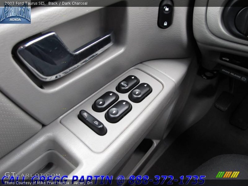 Black / Dark Charcoal 2003 Ford Taurus SES