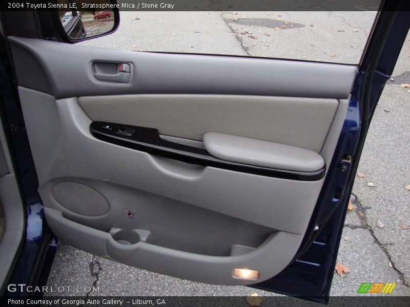 Stratosphere Mica / Stone Gray 2004 Toyota Sienna LE