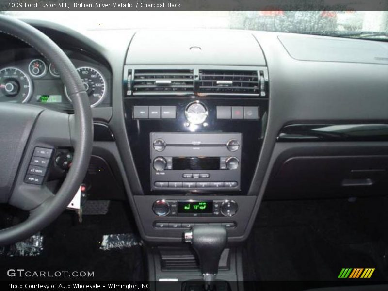 Brilliant Silver Metallic / Charcoal Black 2009 Ford Fusion SEL