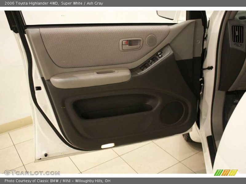 Super White / Ash Gray 2006 Toyota Highlander 4WD