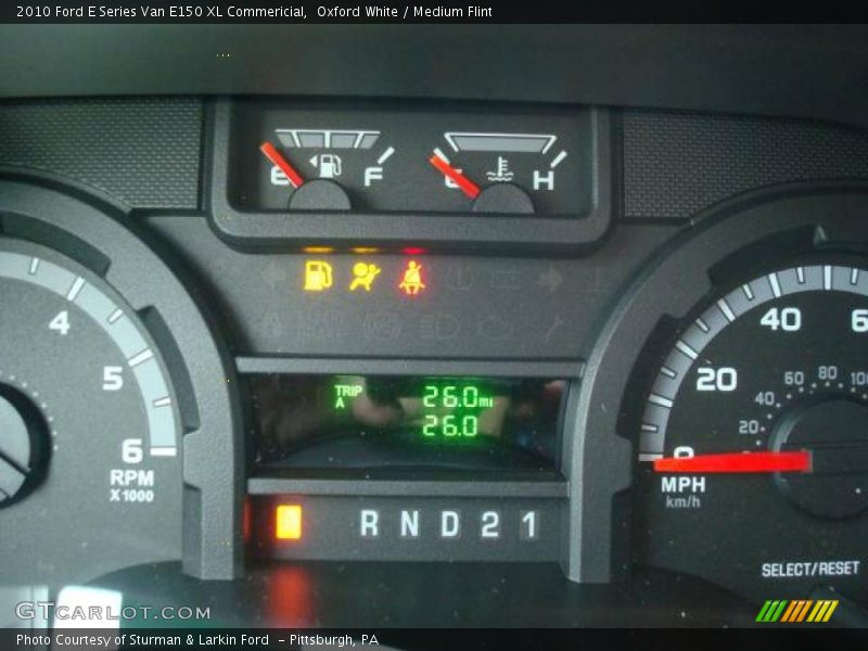 Oxford White / Medium Flint 2010 Ford E Series Van E150 XL Commericial
