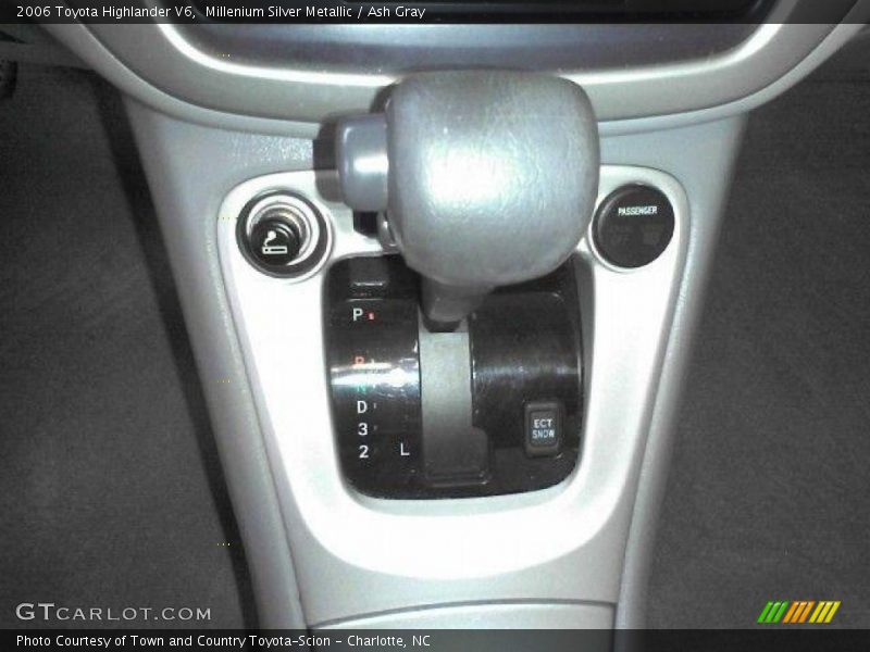 Millenium Silver Metallic / Ash Gray 2006 Toyota Highlander V6