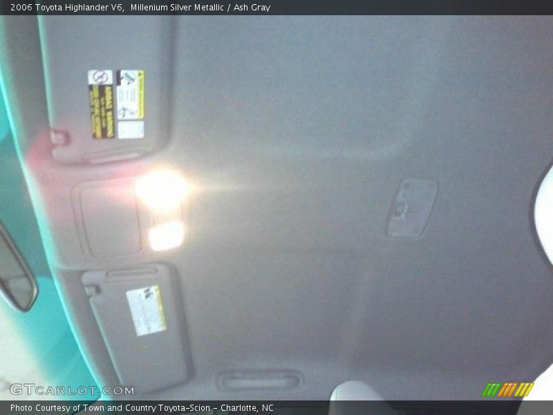 Millenium Silver Metallic / Ash Gray 2006 Toyota Highlander V6