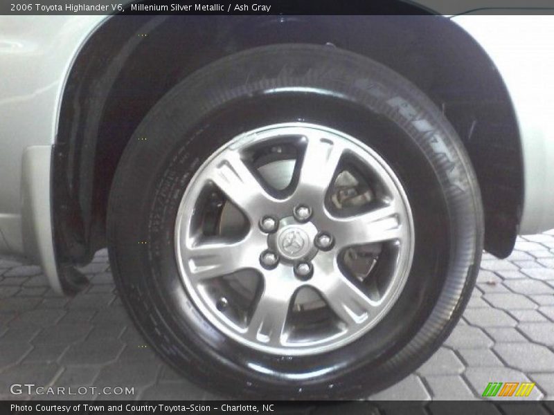 Millenium Silver Metallic / Ash Gray 2006 Toyota Highlander V6