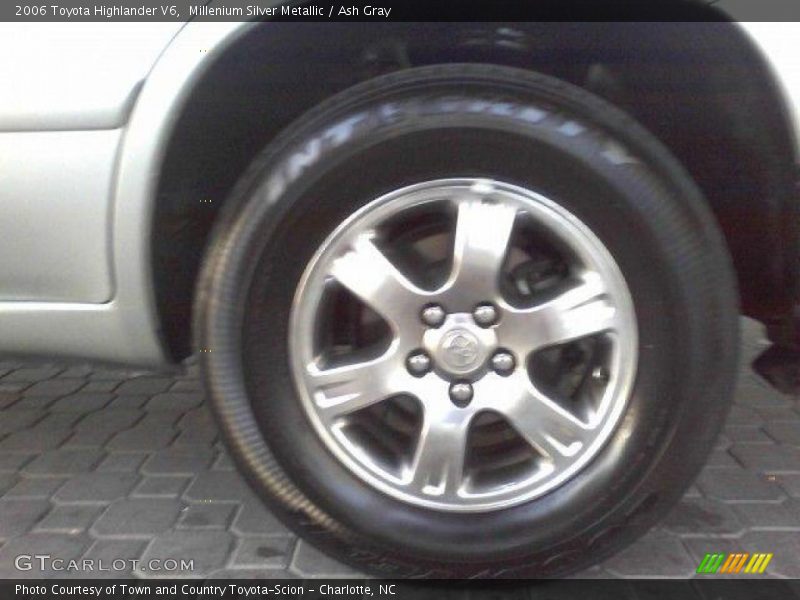 Millenium Silver Metallic / Ash Gray 2006 Toyota Highlander V6