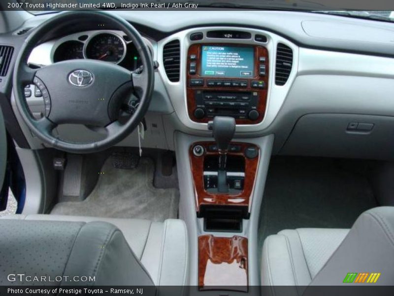 Indigo Ink Pearl / Ash Gray 2007 Toyota Highlander Limited 4WD