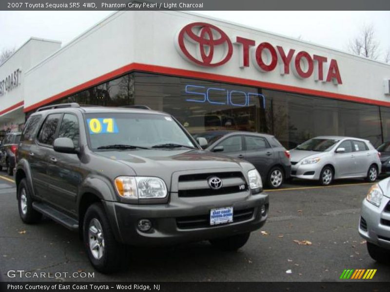 Phantom Gray Pearl / Light Charcoal 2007 Toyota Sequoia SR5 4WD