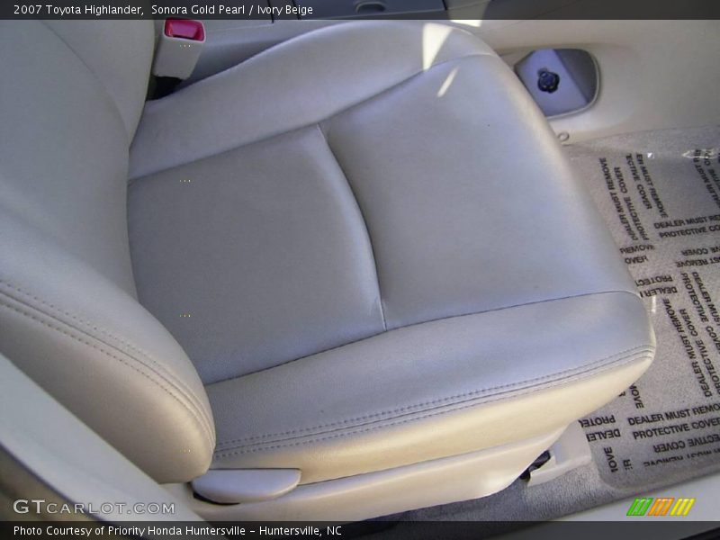 Sonora Gold Pearl / Ivory Beige 2007 Toyota Highlander
