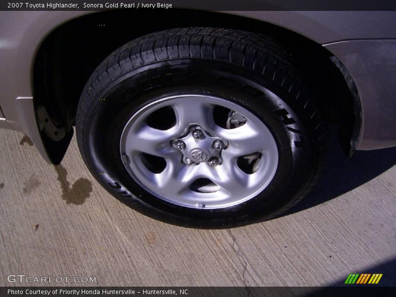 Sonora Gold Pearl / Ivory Beige 2007 Toyota Highlander
