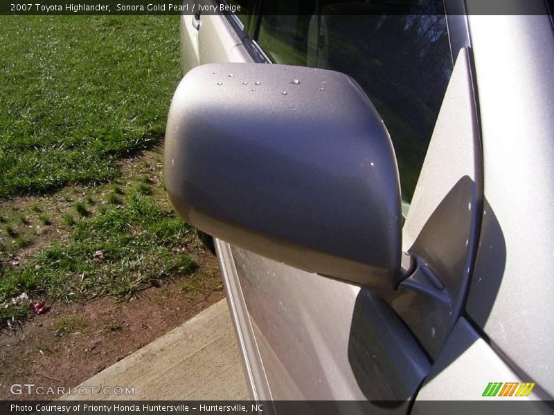 Sonora Gold Pearl / Ivory Beige 2007 Toyota Highlander