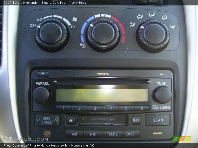 Sonora Gold Pearl / Ivory Beige 2007 Toyota Highlander