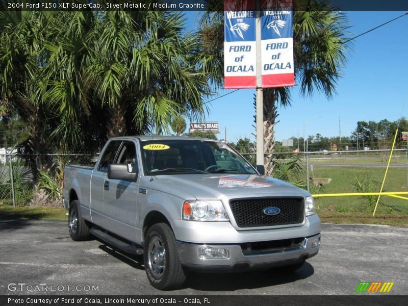 Silver Metallic / Medium Graphite 2004 Ford F150 XLT SuperCab