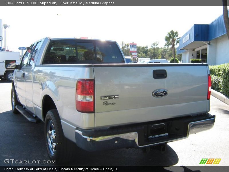 Silver Metallic / Medium Graphite 2004 Ford F150 XLT SuperCab