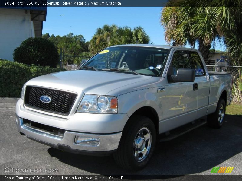 Silver Metallic / Medium Graphite 2004 Ford F150 XLT SuperCab