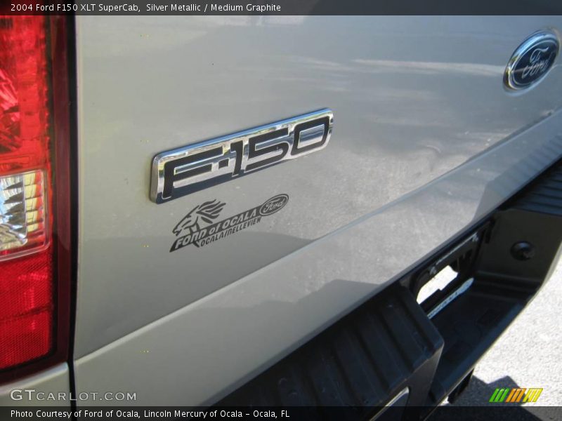 Silver Metallic / Medium Graphite 2004 Ford F150 XLT SuperCab