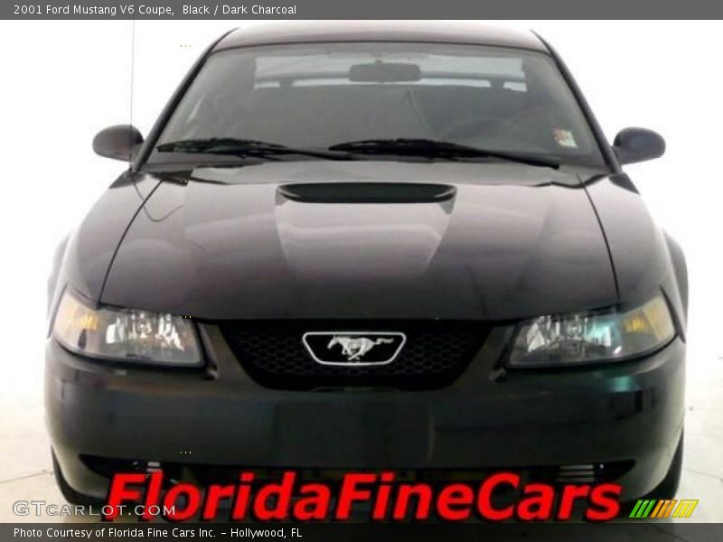 Black / Dark Charcoal 2001 Ford Mustang V6 Coupe