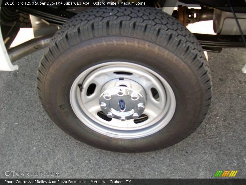 Oxford White / Medium Stone 2010 Ford F250 Super Duty FX4 SuperCab 4x4