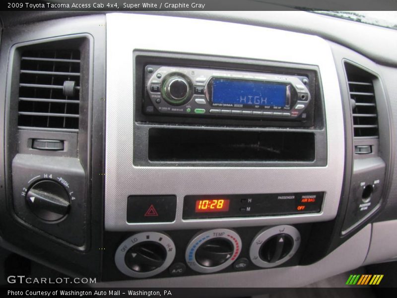 Super White / Graphite Gray 2009 Toyota Tacoma Access Cab 4x4