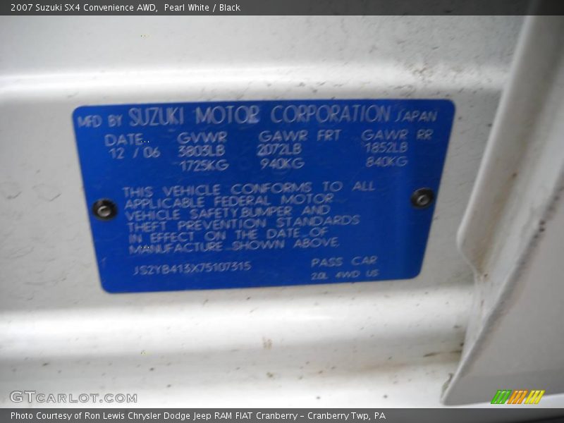Pearl White / Black 2007 Suzuki SX4 Convenience AWD