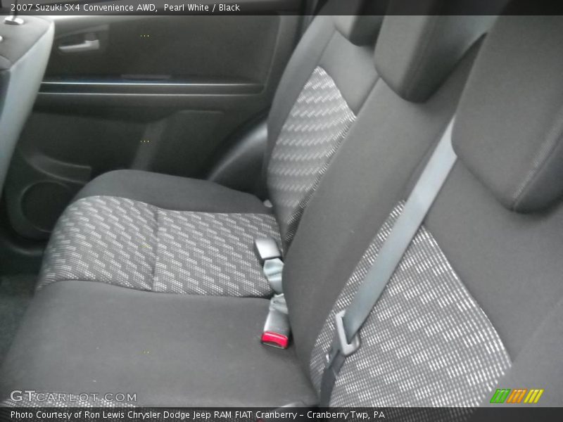 Pearl White / Black 2007 Suzuki SX4 Convenience AWD