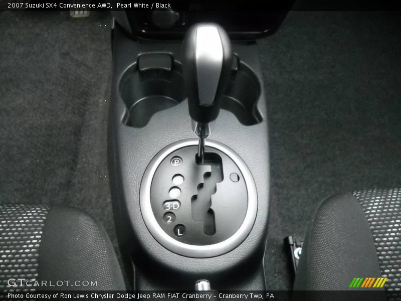 Pearl White / Black 2007 Suzuki SX4 Convenience AWD
