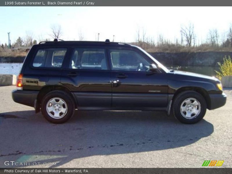 Black Diamond Pearl / Gray 1998 Subaru Forester L