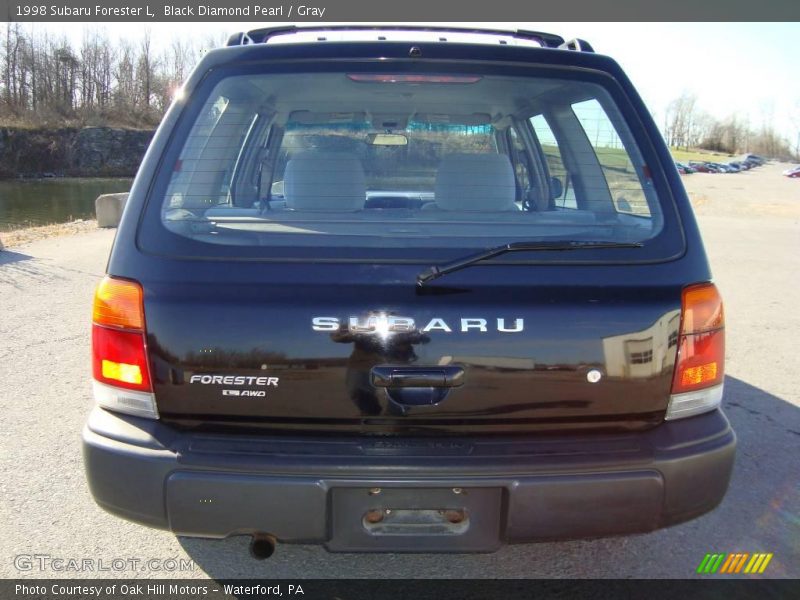 Black Diamond Pearl / Gray 1998 Subaru Forester L