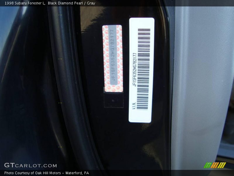 Black Diamond Pearl / Gray 1998 Subaru Forester L