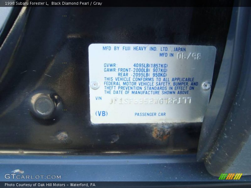 Black Diamond Pearl / Gray 1998 Subaru Forester L
