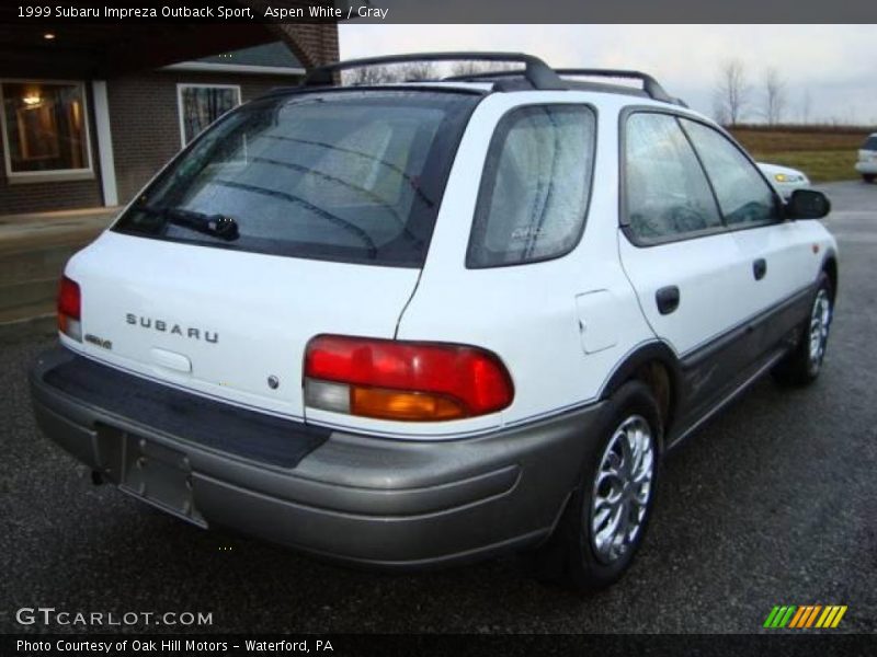 Aspen White / Gray 1999 Subaru Impreza Outback Sport