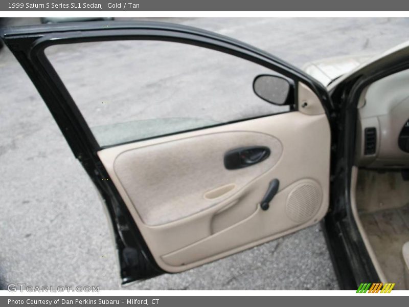 Gold / Tan 1999 Saturn S Series SL1 Sedan