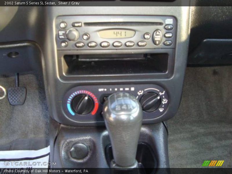 Silver / Gray 2002 Saturn S Series SL Sedan