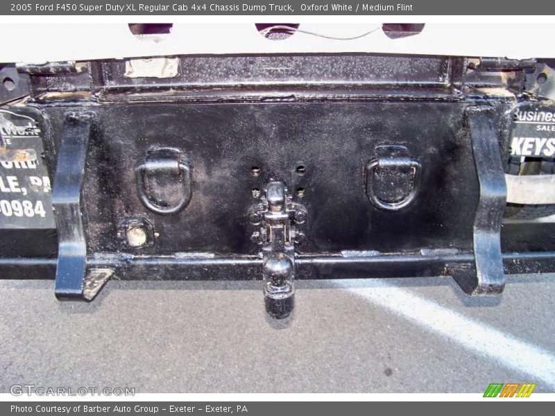 Oxford White / Medium Flint 2005 Ford F450 Super Duty XL Regular Cab 4x4 Chassis Dump Truck